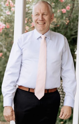 Stephen Oliver Senior Investigator